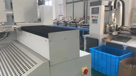 CNC-Faserlaserschneidemaschine mit automatischer Zuführung für runde Vierkantrohre